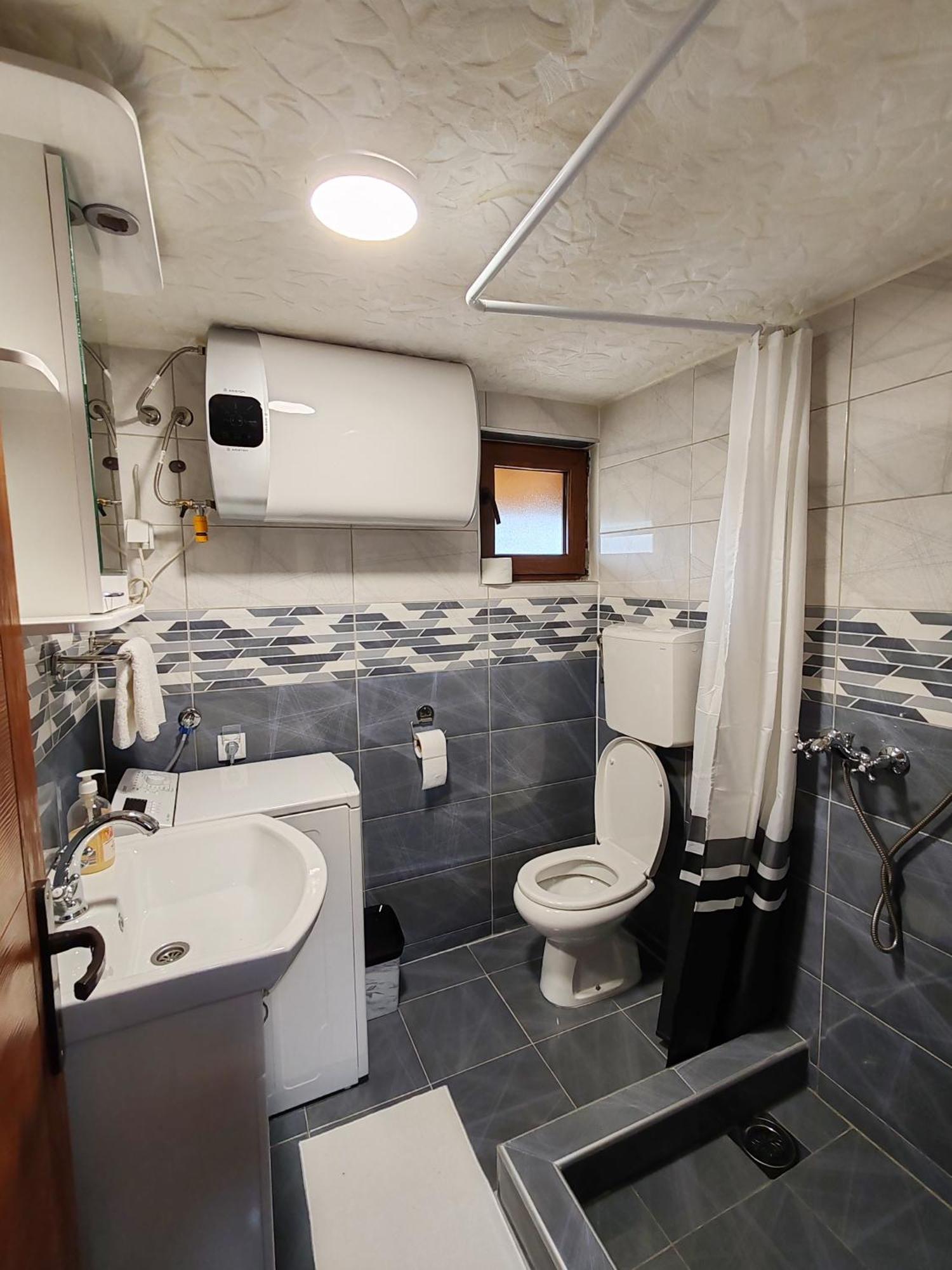 Vikendica Tarska Car Tatil Evi